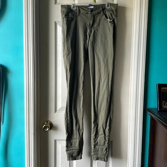 Celebrity Pink Denim - Green jeans‎